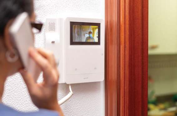 Wall-mounted video intercom panel